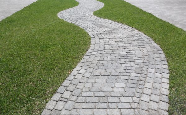 Cost of Paver Walkway Service in Brentwood