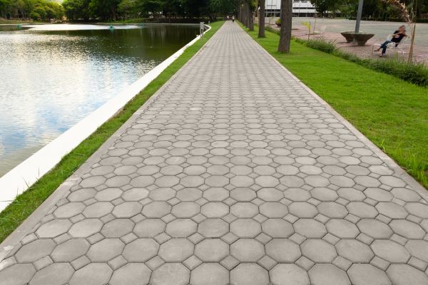 Cost of Pathway Pavers Installation in Brentwood
