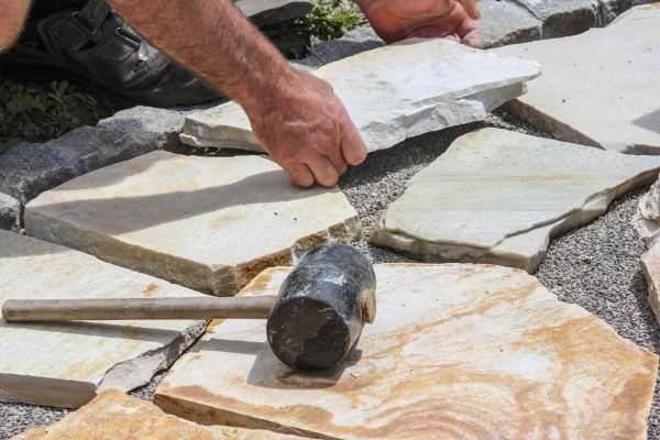 Cost of Stone Sidewalk Installation in Brentwood
